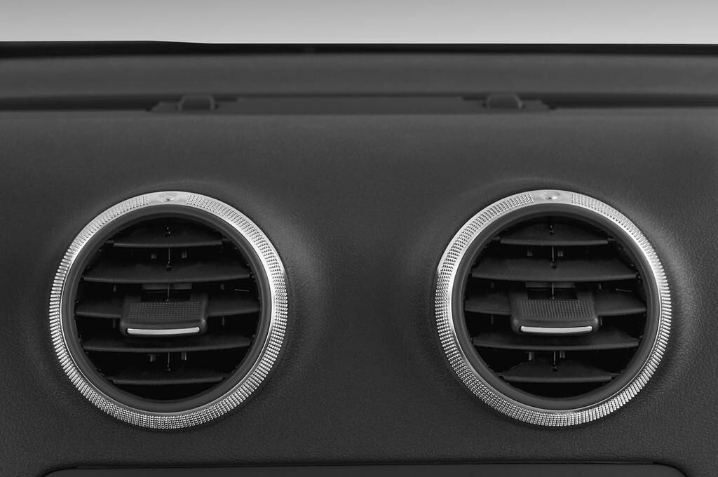 Audi S3 (Baujahr 2010) - 5 Türen Lüftung