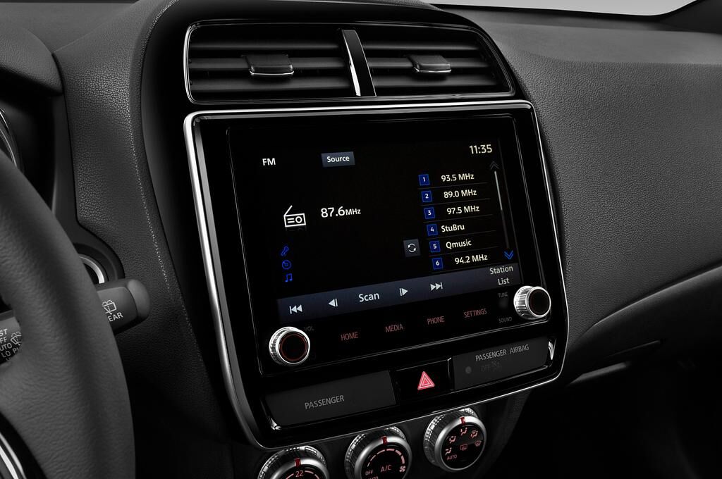 Mitsubishi ASX (Baujahr 2020) Intro Edition 5 Türen Radio und Infotainmentsystem