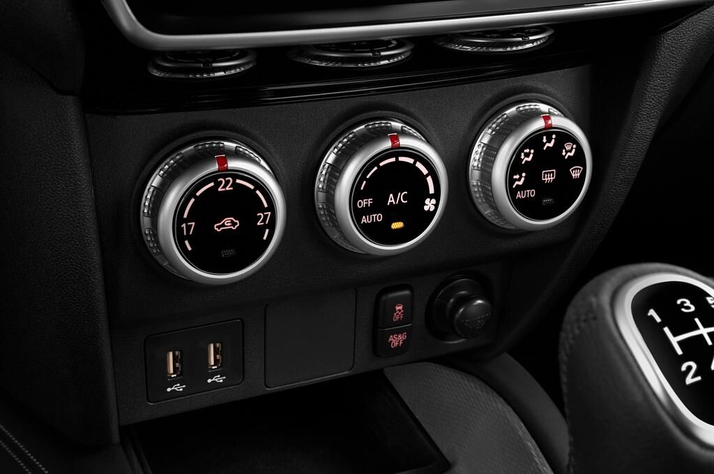 Mitsubishi ASX (Baujahr 2020) Intro Edition 5 Türen Temperatur und Klimaanlage
