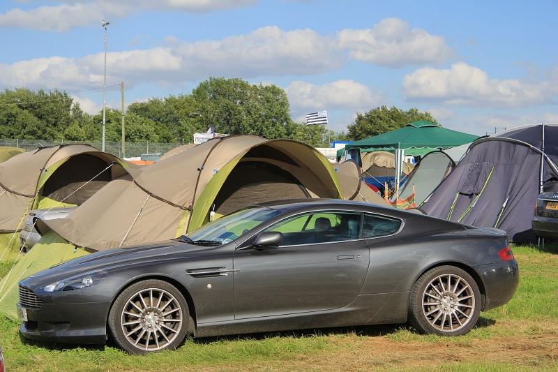 Aston Martinfahrer können harte Hunde sein.
