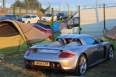 Edelcamper in Le Mans - Träumen unter dem Sternenzelt