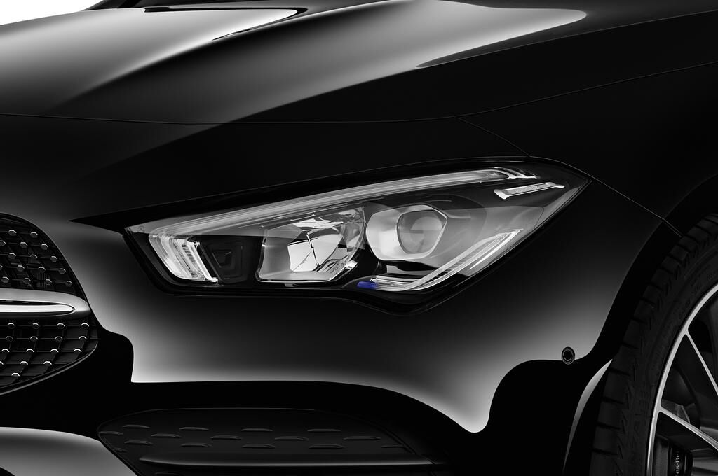 Mercedes CLA Shooting Brake (Baujahr 2020) - 5 Türen Scheinwerfer