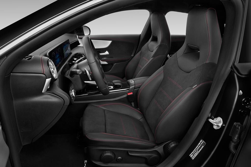 Mercedes CLA Shooting Brake (Baujahr 2020) - 5 Türen Vordersitze