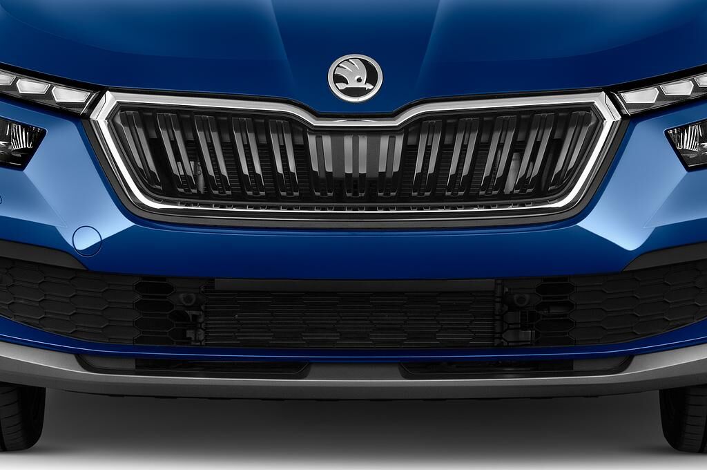 Skoda Kamiq (Baujahr 2020) Style 5 Türen Kühlergrill und Scheinwerfer