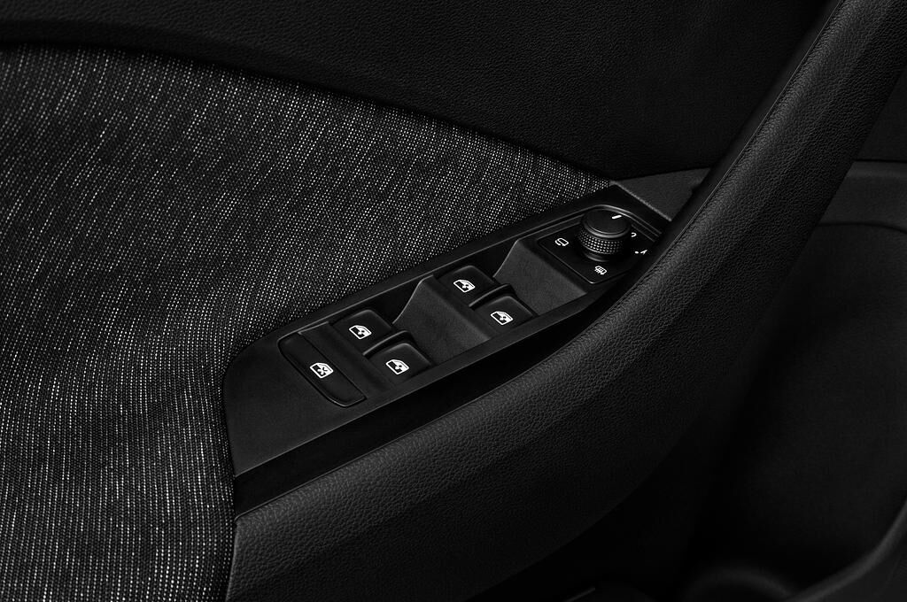 Skoda Kamiq (Baujahr 2020) Style 5 Türen Bedienungselemente Tür