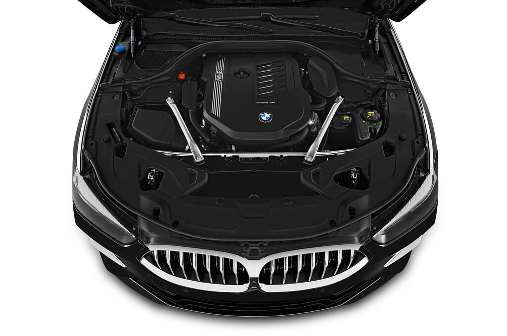 BMW 8 Series Gran Coupe (Baujahr 2019) Basis 4 Türen Motor