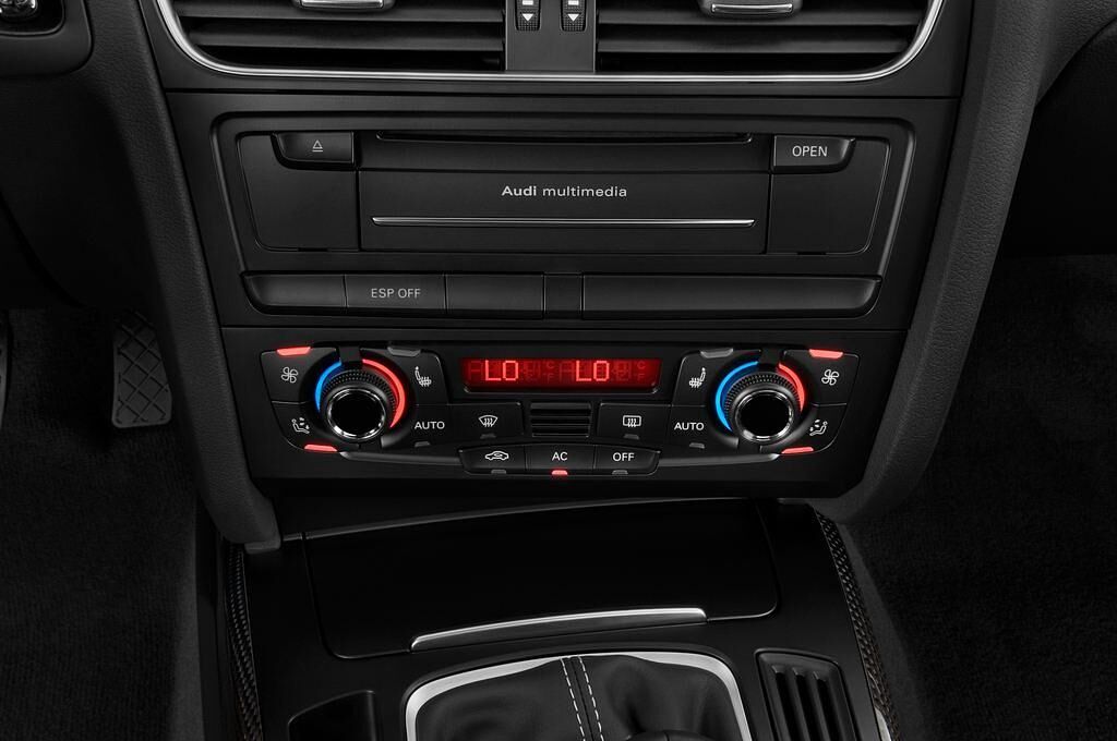 Audi S4 (Baujahr 2010) - 4 Türen Temperatur und Klimaanlage