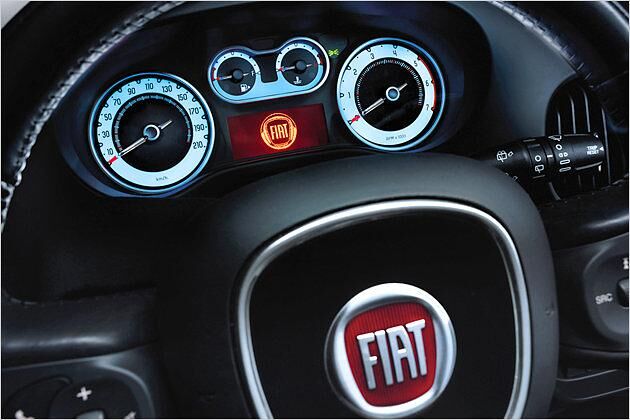 Klare Anzeigen informieren den Fahrer