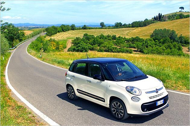 Hingucker: Der Fiat 500L grenzt sich optisch klar von anderen Mini-Vans ab