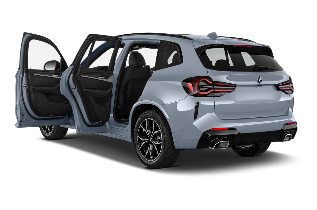 BMW X3 (Baujahr 2022) M Sport 5 Türen Tür geöffnet