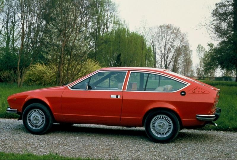 Die Alfa Romeo Alfetta GTV 2.0 hatte einen etwas durchzugskräftigeren Motor