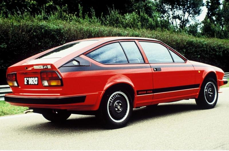 Formschönes Heck: die Alfa Romeo Alfetta GTV 2.9 Grand Prix.