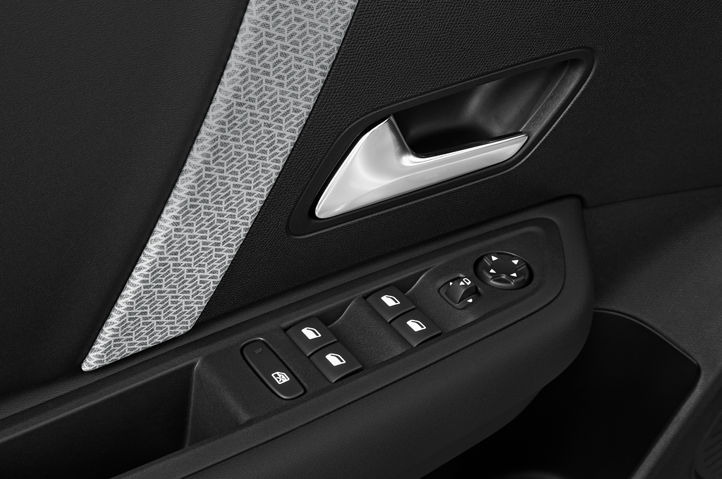 Citroen C4 (Baujahr 2021) Feel Pack 5 Türen Bedienungselemente Tür