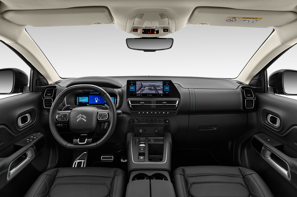 Citroen C5 Aircross Plug-in Hybrid (Baujahr 2022) Shine 5 Türen Cockpit und Innenraum
