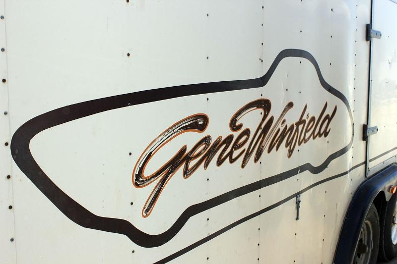 Gene Winfields Logo