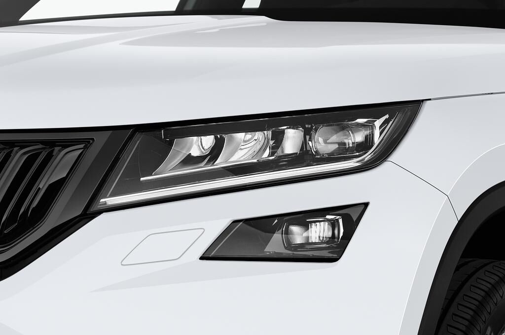 Skoda Kodiaq (Baujahr 2019) RS 5 Türen Scheinwerfer
