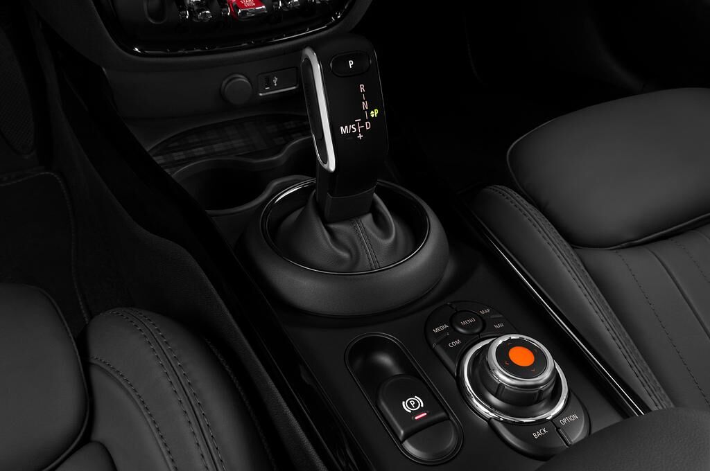 MINI Clubman (Baujahr 2020) S 5 Türen Schalthebel
