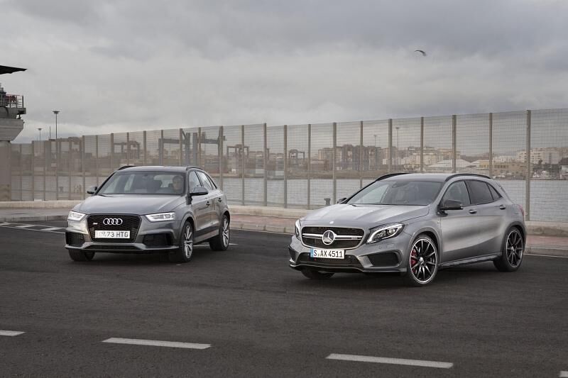 Vergleich Audi RS Q3 - Mercedes GLA 45 AMG