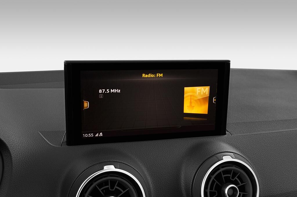 Audi SQ2 (Baujahr 2019) - 5 Türen Radio und Infotainmentsystem