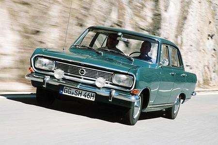 Bodensee-Klassik: Opel-Oldtimer im Dreiländereck auf Tour