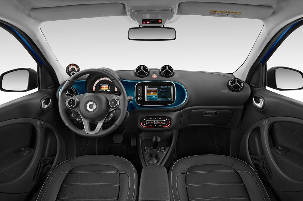 smart EQ forfour (Baujahr 2020) Prime 5 Türen Cockpit und Innenraum