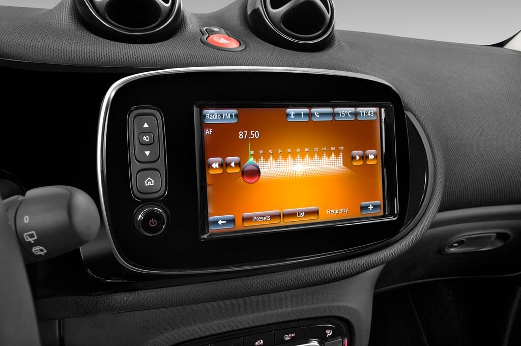 smart EQ fortwo (Baujahr 2020) Prime 3 Türen Radio und Infotainmentsystem