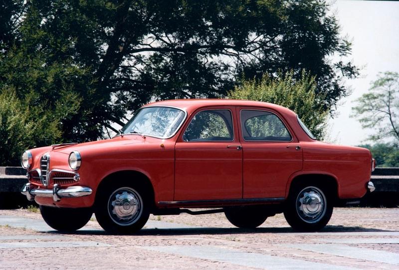 Die viertürige Limousine Alfa Romeo Giulietta Berlina war etwas für den schmalen Gedlbeutel