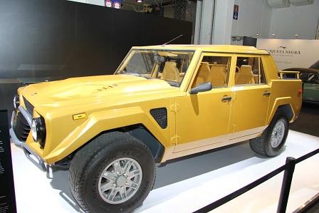 Lamborghini LM 002