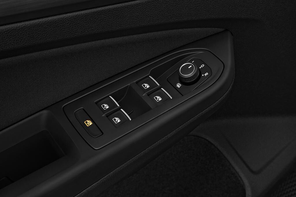 Volkswagen Golf (Baujahr 2020) Style 5 Türen Bedienungselemente Tür