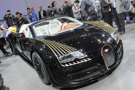 Peking 2014: Bugatti stellt fünftes Modell seiner Legenden- Edition vor