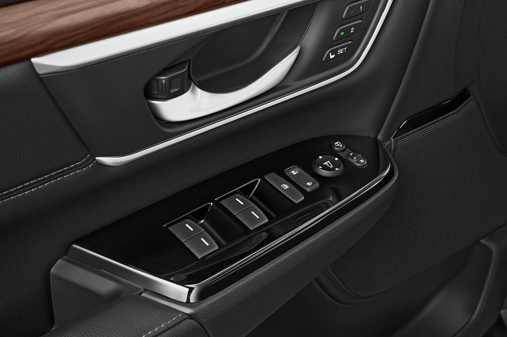 Honda CR-V Hybrid (Baujahr 2020) Executive 5 Türen Bedienungselemente Tür