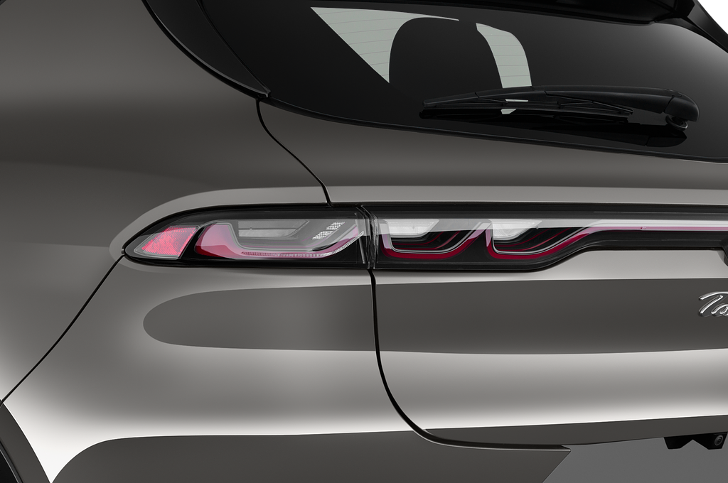 Alfa Romeo Tonale (Baujahr 2022) Edizione Speciale 5 Türen Rücklicht