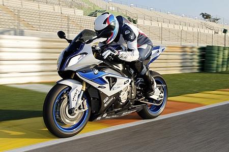 BMW Motorrad Motorsport präsentiert die BMW Motorrad Race Trophy
