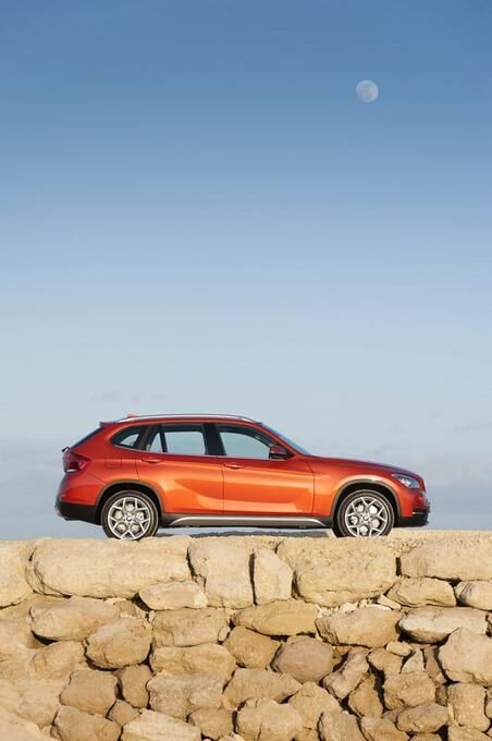BMW X1 xDrive 20i: wieso nicht einmal einen Benziner?