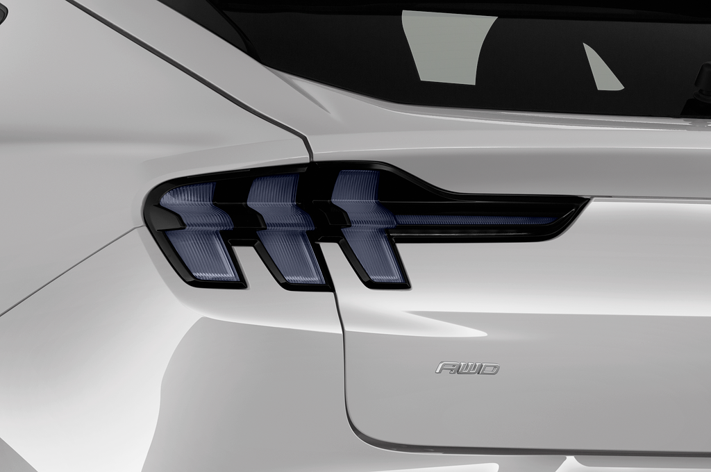 Ford Mustang Mach-E (Baujahr 2023) Premium 5 Türen Rücklicht