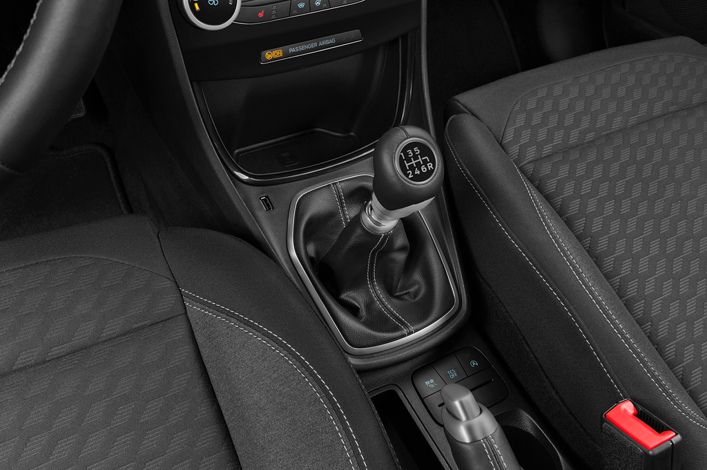 Ford Puma (Baujahr 2023) Titanium 5 Türen Schalthebel