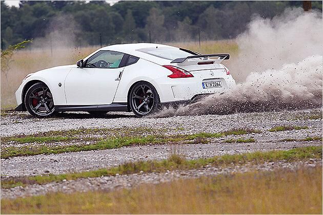 Wo der 370Z Nismo aufkreuzt, wirbelt er Staub auf