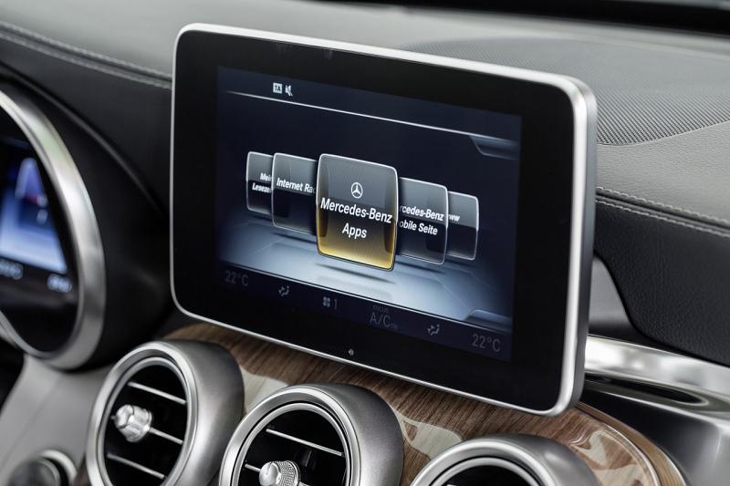 Mercedes C 200 - das große Navigationssystem kostet über 3.500 Euro