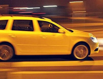 Den Sprint von 0 auf 100 km/h erledigt der Skoda Octavia in knapp über 7 Sekunden.