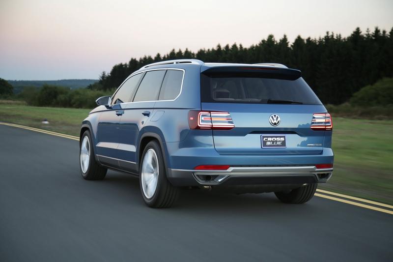 VW CrossBlue Concept 2013