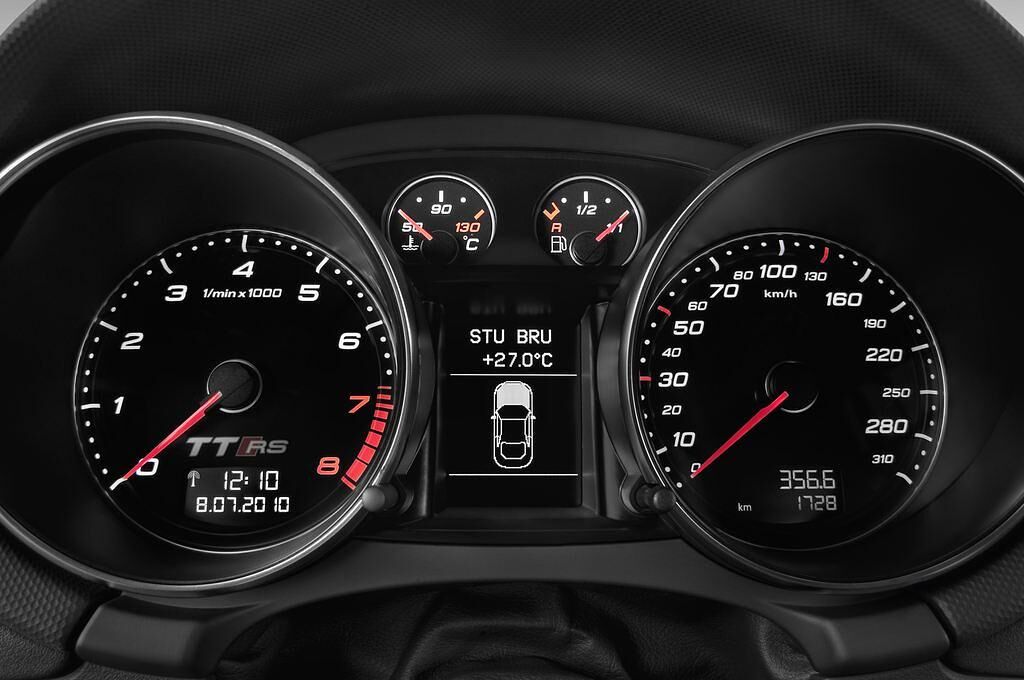 Audi TT RS (Baujahr 2012) - 3 Türen Tacho und Fahrerinstrumente