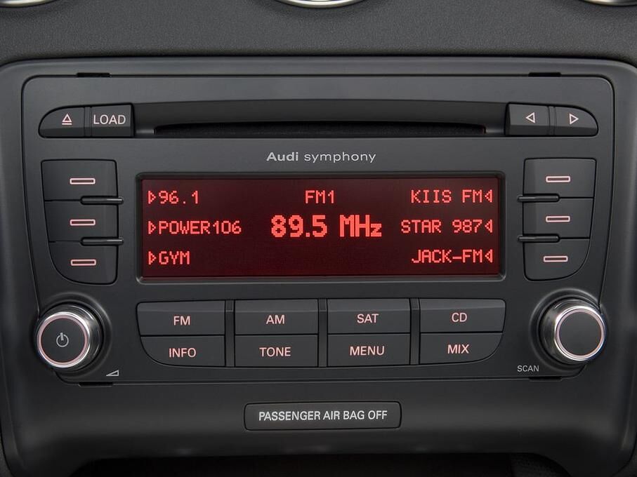 Audi TTS (Baujahr 2010) - 2 Türen Radio und Infotainmentsystem