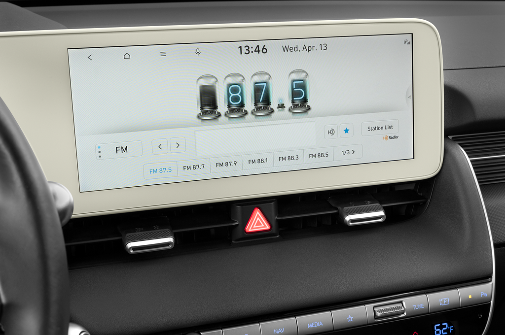 Hyundai Ioniq 5 (Baujahr 2022) Base 5 Türen Radio und Infotainmentsystem
