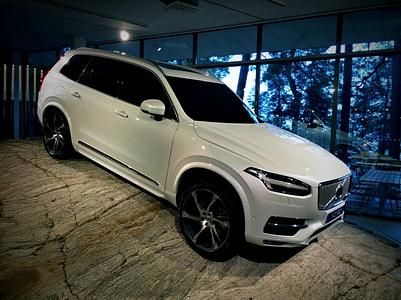 Volvo XC 90 - Thors Hammer