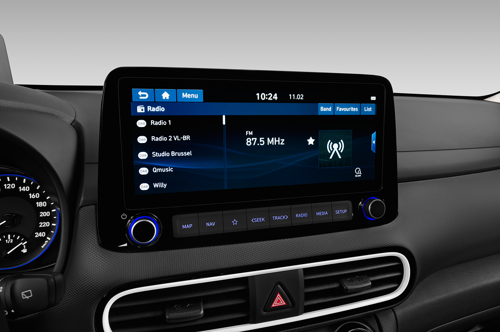 Hyundai Kona Hybrid (Baujahr 2021) Trend 5 Türen Radio und Infotainmentsystem