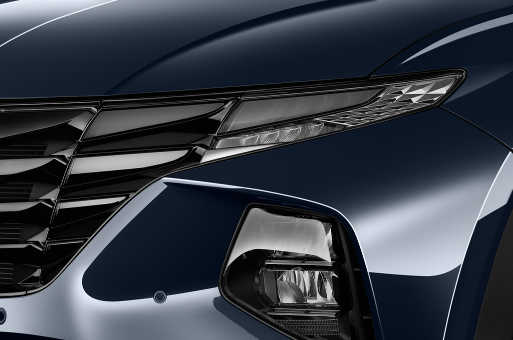 Hyundai Tucson Plug-in Hybrid (Baujahr 2023) Base 5 Türen Scheinwerfer