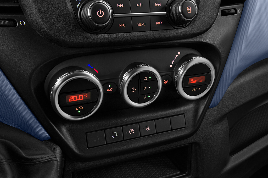 Iveco Daily (Baujahr 2020) C 2 Türen Temperatur und Klimaanlage