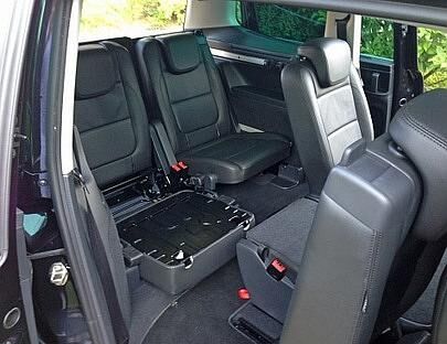 Klipp-Klapp, schnell wir aus dem 7-Sitzer ein 5-Sitzer mit Platz im Kofferraum ohne Ende.