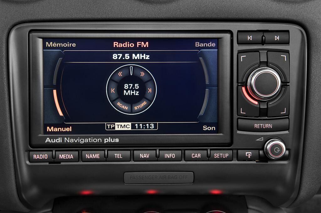 Audi TTS RS (Baujahr 2011) - 2 Türen Radio und Infotainmentsystem