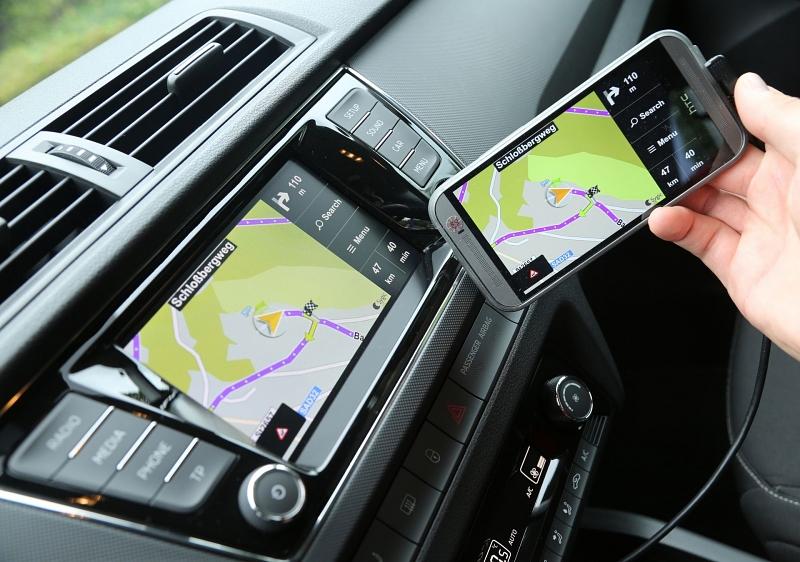 Das Mirrorlink-System funktioniert nur mit Android-Smartphones